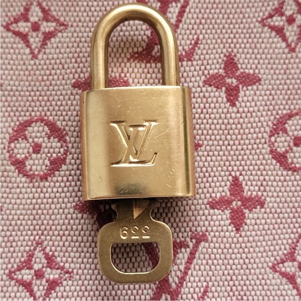 Authentic Louis Vuitton Lock & key #339